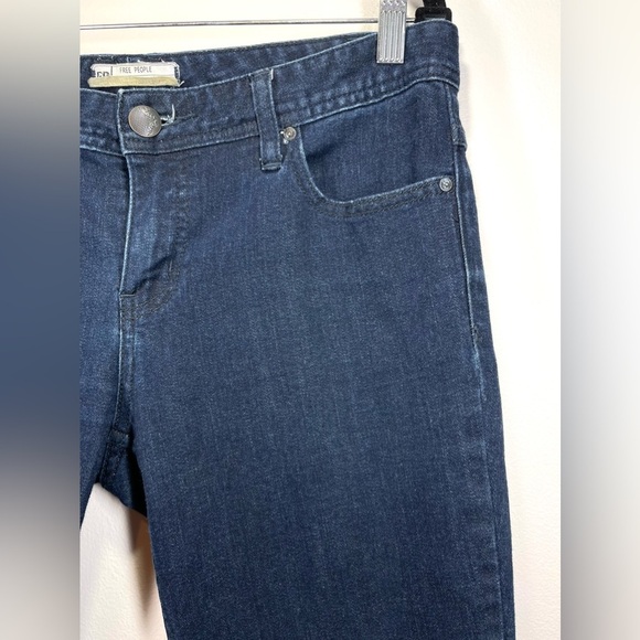 FREE PEOPLE Jeans Women’s Size 29 High-Rise Frayed Hem Busted‎ Knee Skinny - Picture 8 of 13